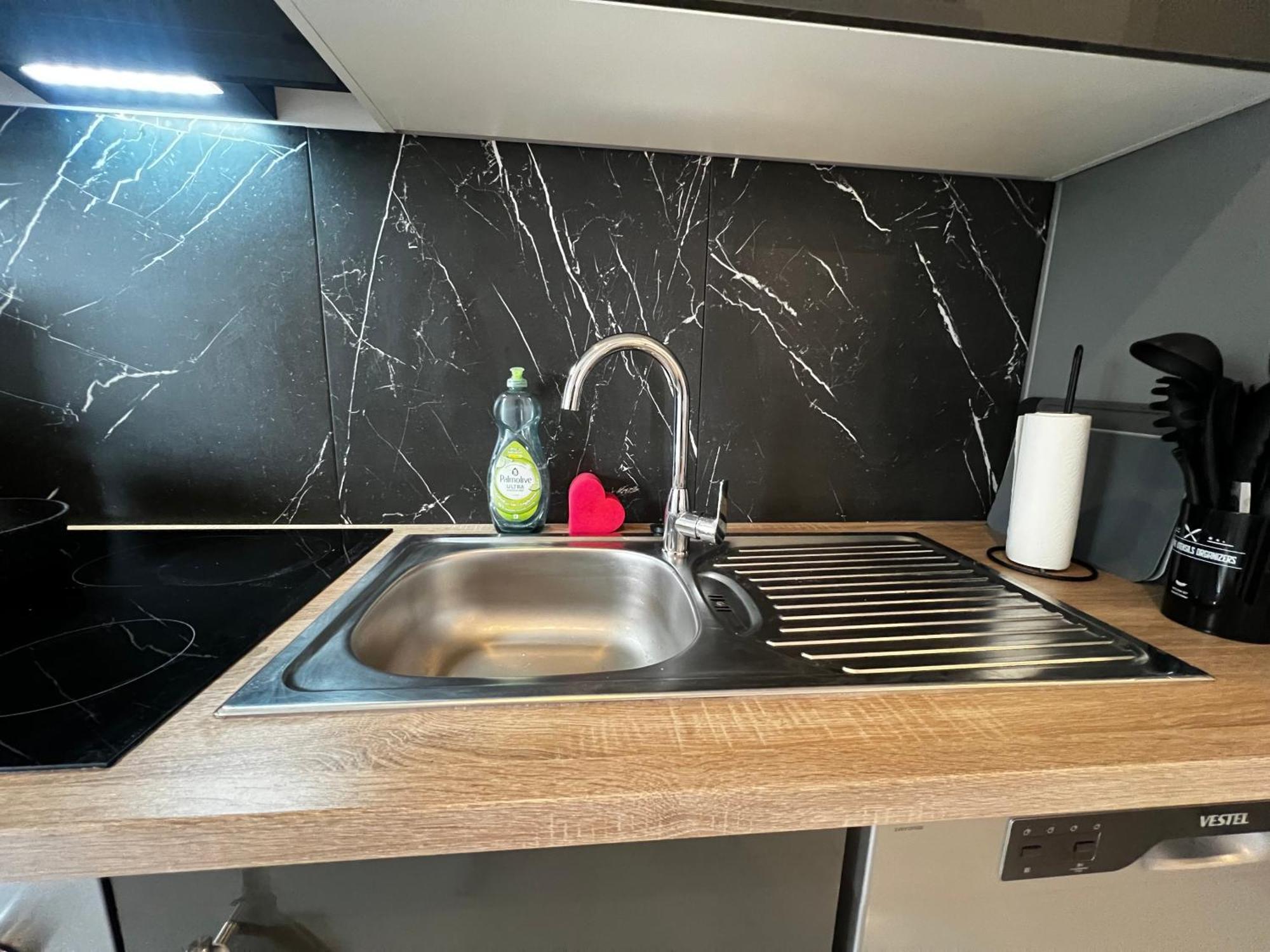 105 Quadratmeter Apartment, Parkplatz, Kinderfreundlich, 6 Personen, Wifi, Vollausgestattete Kueche, Crimmitschau Kültér fotó